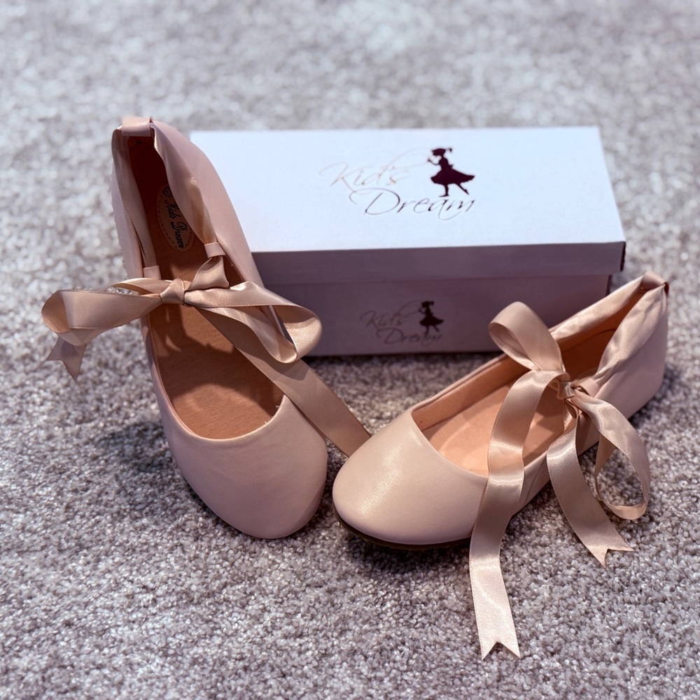 BNWT (in box) Kids Dream Girls 3 Youth Pink Bow Leather Ballet Flats